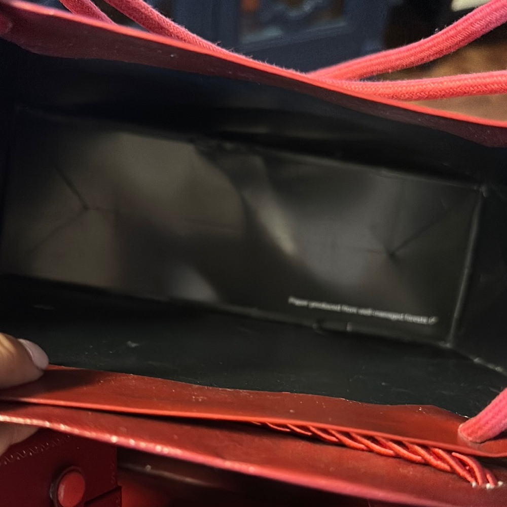 Cartier Red Luxury Shopping Bag - Picture 8 of 9